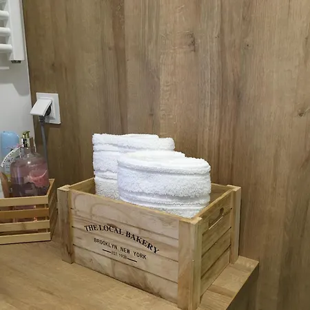 Loft -winda-parking W Hali Garazowej -gratis-business Elblag